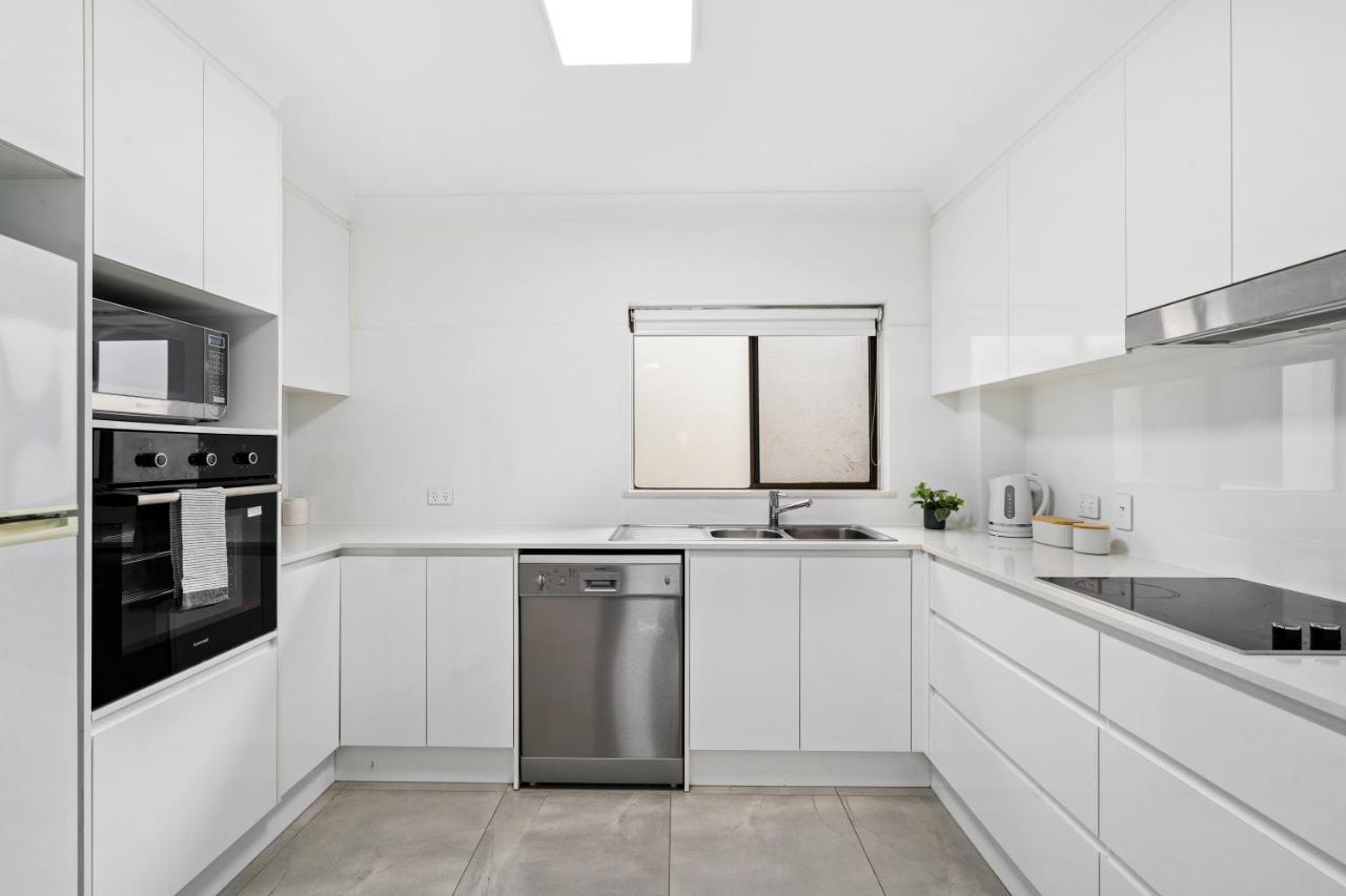 Coco Bella Retreat In Central Surfers - Sleeps 6-8 Gold Coast Eksteriør bilde
